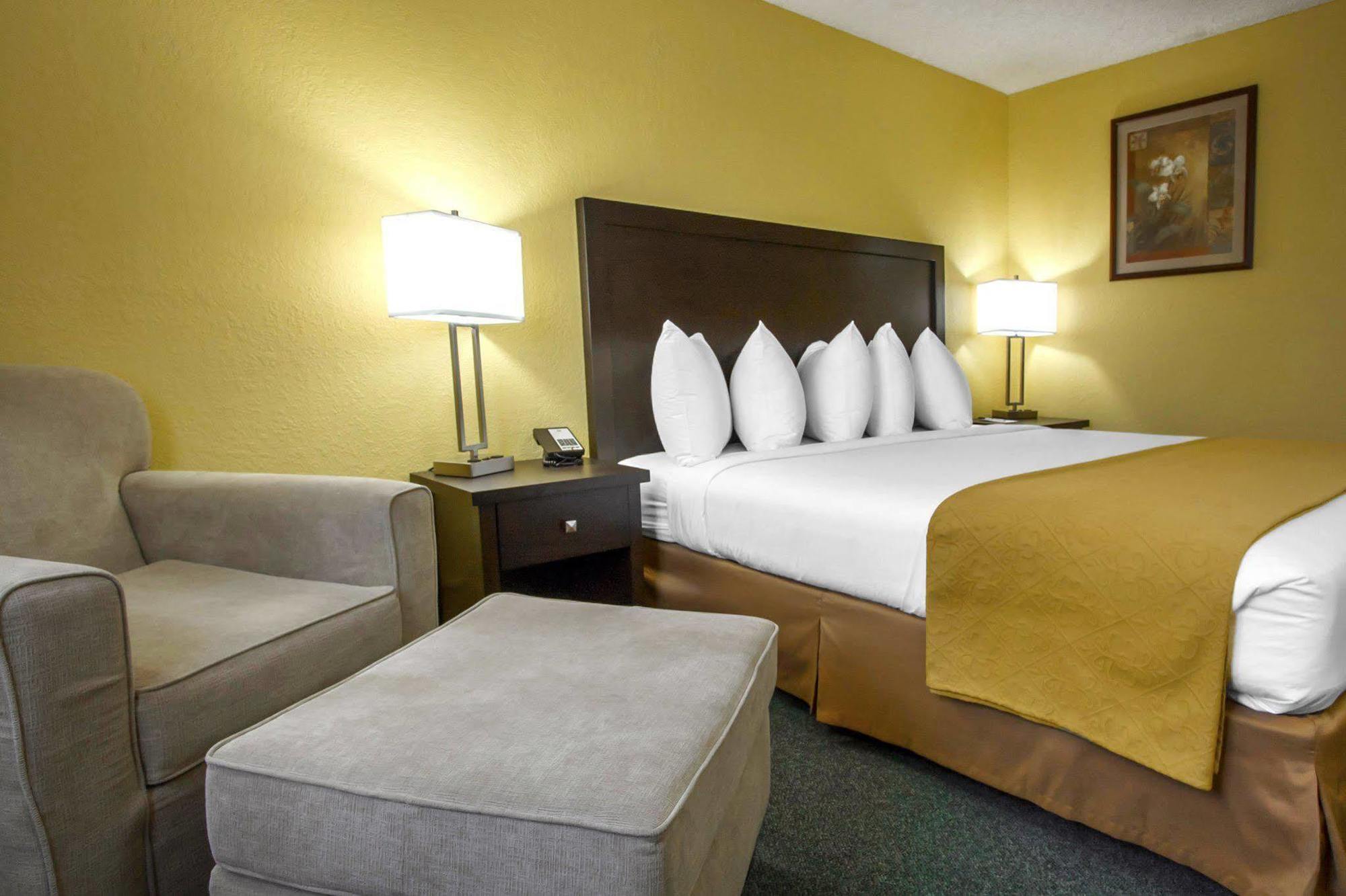 Quality Inn & Suites Springfield Exteriör bild