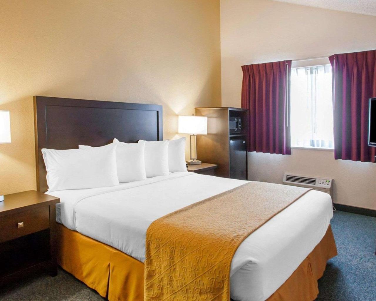 Quality Inn & Suites Springfield Exteriör bild