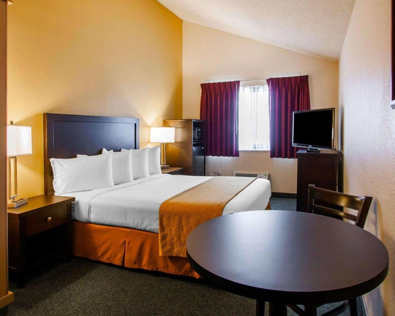 Quality Inn & Suites Springfield Exteriör bild