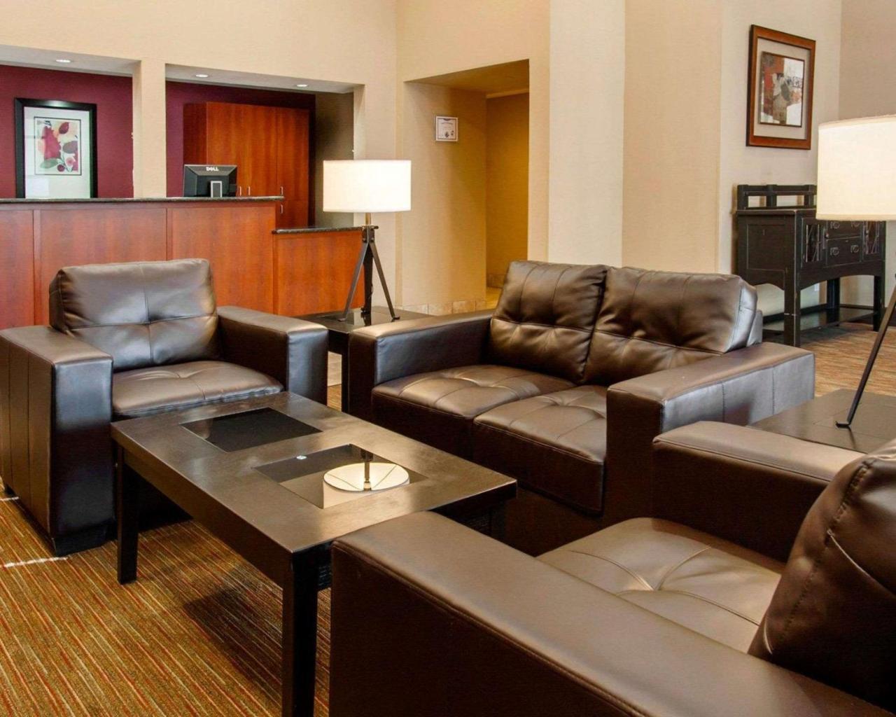 Quality Inn & Suites Springfield Exteriör bild